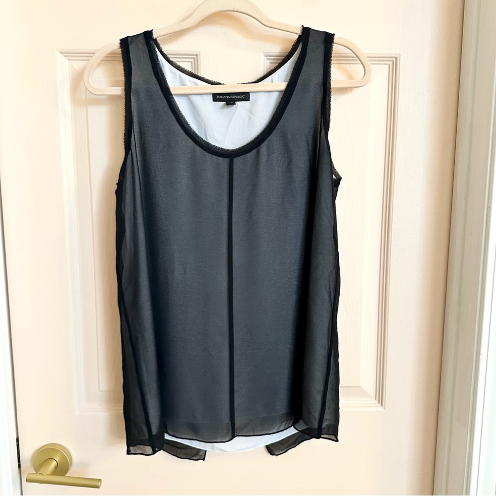$5 SALE Black‎ and white Banana Republic tank